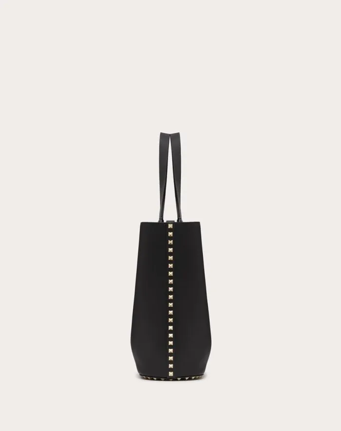 Valentino Totes Woman Valentino Garavani Rockstud Shopping Bag In Grainy Calfskin For Woman In Almond Almond Valentino Totes Woman Valentino Garavani Rockstud Shopping Bag In Grainy Calfskin For Woman In Almond Almond
