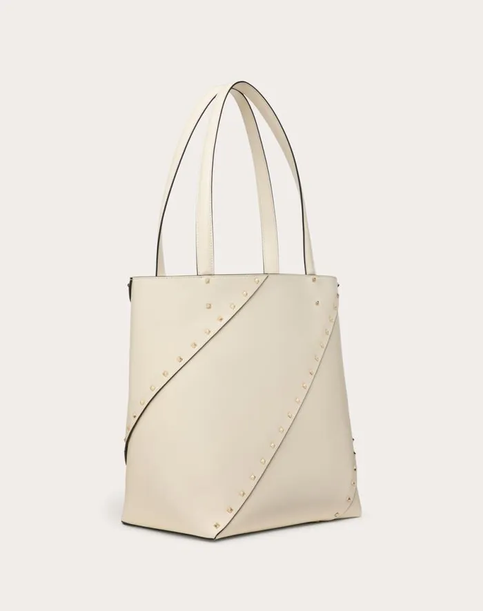 Valentino Totes Woman Valentino Garavani Valentino Garavani Rockstud Wispy Shopping Bag In Calfskin For Woman In Ivory Ivory Valentino Totes Woman Valentino Garavani Valentino Garavani Rockstud Wispy Shopping Bag In Calfskin For Woman In Ivory Ivory
