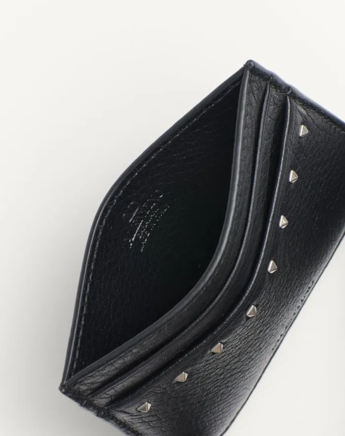 Valentino Wallets And Small Leather Goods Man Rockstud Grainy Calfskin Cardholder For Man In Black Black Valentino Wallets And Small Leather Goods Man Rockstud Grainy Calfskin Cardholder For Man In Black Black
