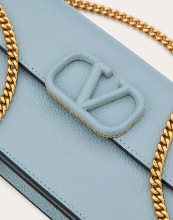Valentino Wallets And Small Leather Goods Woman Vlogo Signature Grainy Calfskin Wallet With Chain For Woman In Porcelain Blue Porcelain Blue Valentino Wallets And Small Leather Goods Woman Vlogo Signature Grainy Calfskin Wallet With Chain For Woman In Porcelain Blue Porcelain Blue