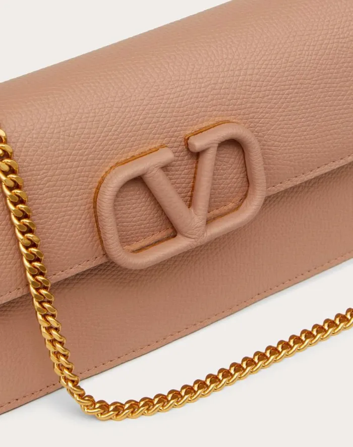 Valentino Wallets And Small Leather Goods Woman Vlogo Signature Grainy Calfskin Wallet With Chain For Woman In Porcelain Blue Porcelain Blue Valentino Wallets And Small Leather Goods Woman Vlogo Signature Grainy Calfskin Wallet With Chain For Woman In Porcelain Blue Porcelain Blue