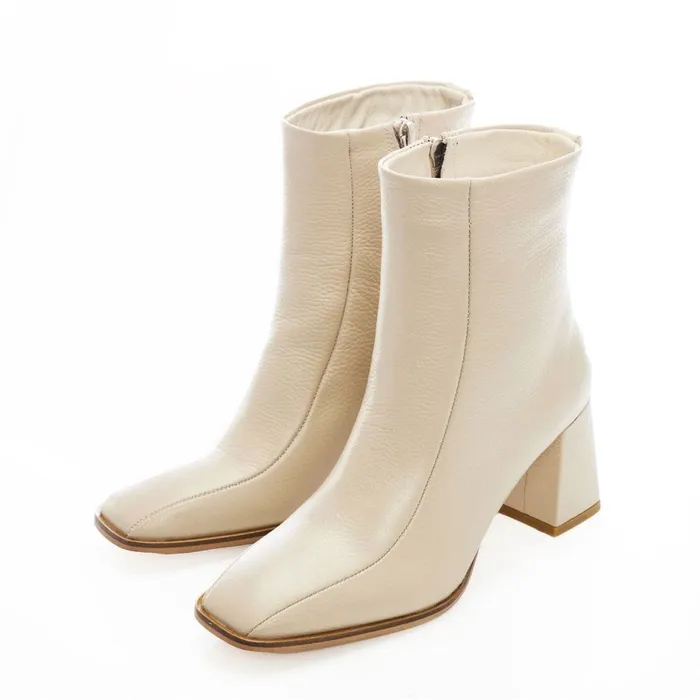 White Boots Women Moda In Pelle Adelane Off White Leather