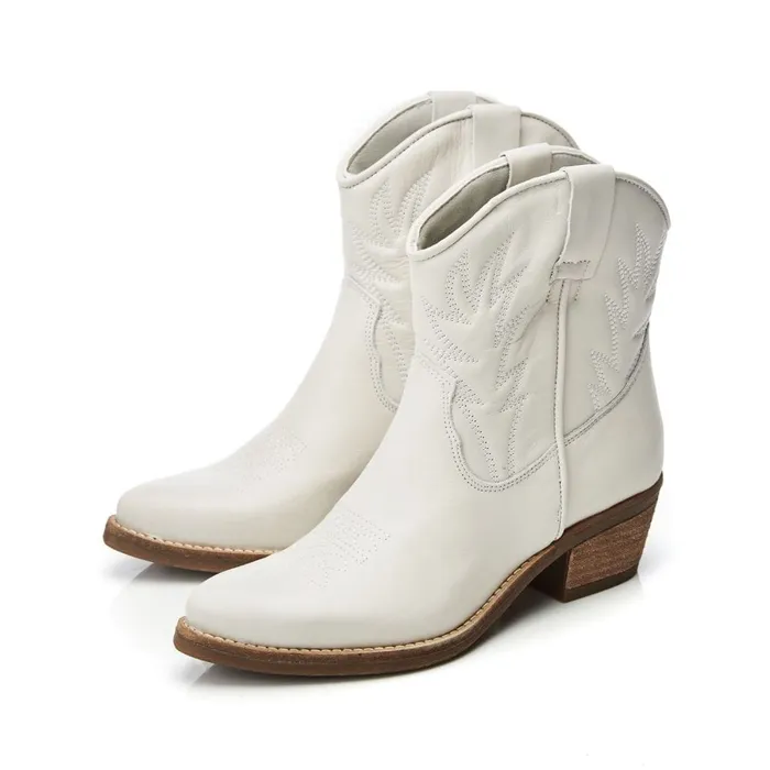 White Boots Women Moda In Pelle Bettsie Off White Leather