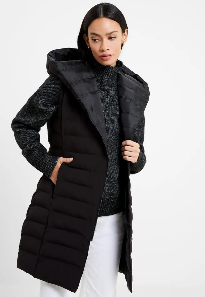 Woman Coats and Jackets French Connection Iolini Puffer Midi Gilet Blackblack Woman Coats and Jackets French Connection Iolini Puffer Midi Gilet Blackblack