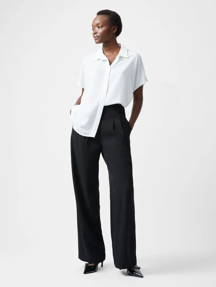Woman Shirts French Connection Caprina Recycled Crepe Short Sleeve Button Shirt Winter White Woman Shirts French Connection Caprina Recycled Crepe Short Sleeve Button Shirt Winter White
