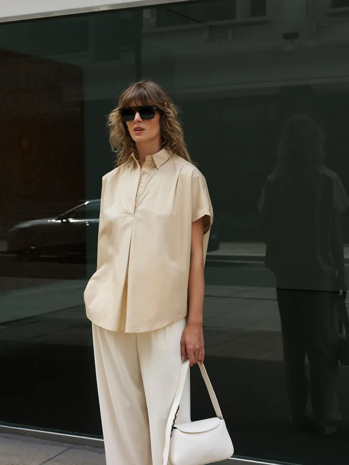 Woman Shirts French Connection Rhodes Poplin Sleeveless Popover Shirt Sabbia