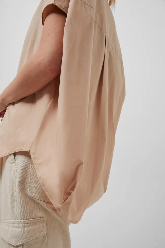 Woman Shirts French Connection Rhodes Poplin Sleeveless Popover Shirt Sabbia