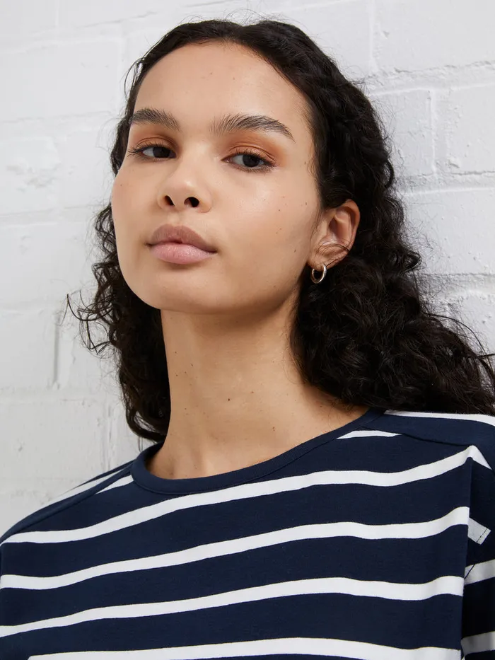 Woman Tops French Connection Rallie Stripe Slash Neck Top Stripe Marinewhite Woman Tops French Connection Rallie Stripe Slash Neck Top Stripe Marinewhite