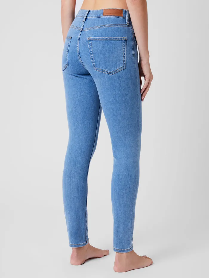 Woman Trousers French Connection Soft Stretch Denim High Rise Skinny Jeans 30 Inch Light Wash Woman Trousers French Connection Soft Stretch Denim High Rise Skinny Jeans 30 Inch Light Wash