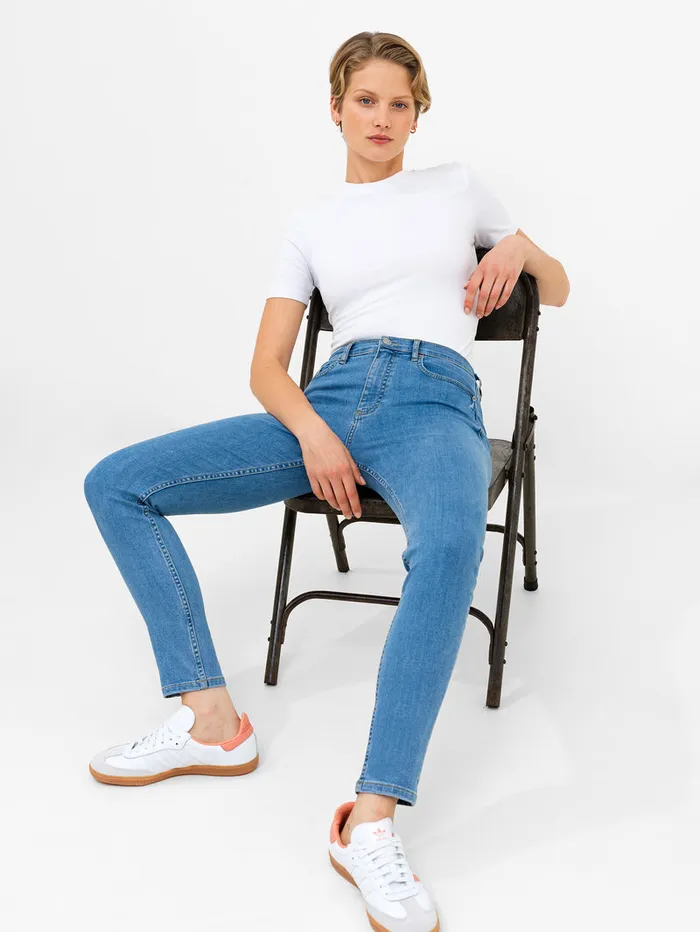 Woman Trousers French Connection Soft Stretch Denim High Rise Skinny Jeans 30 Inch Light Wash Woman Trousers French Connection Soft Stretch Denim High Rise Skinny Jeans 30 Inch Light Wash
