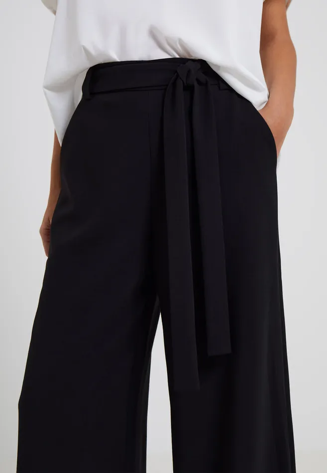 Woman Trousers French Connection Whisper Belted Palazzo Trousers Black Woman Trousers French Connection Whisper Belted Palazzo Trousers Black