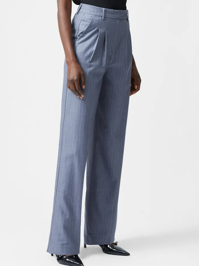 Woman Women039s Winter Outfits French Connection Fiorella Pinstripe Trousers Grey Woman Women039s Winter Outfits French Connection Fiorella Pinstripe Trousers Grey