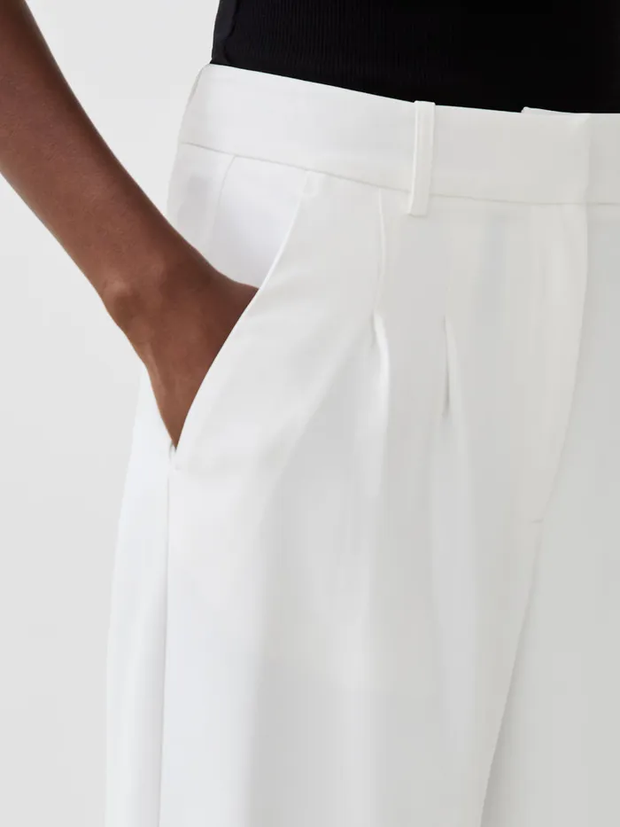 Woman Women039s Winter Outfits French Connection Harrie Tailored Trousers Porcelain Cream Woman Women039s Winter Outfits French Connection Harrie Tailored Trousers Porcelain Cream
