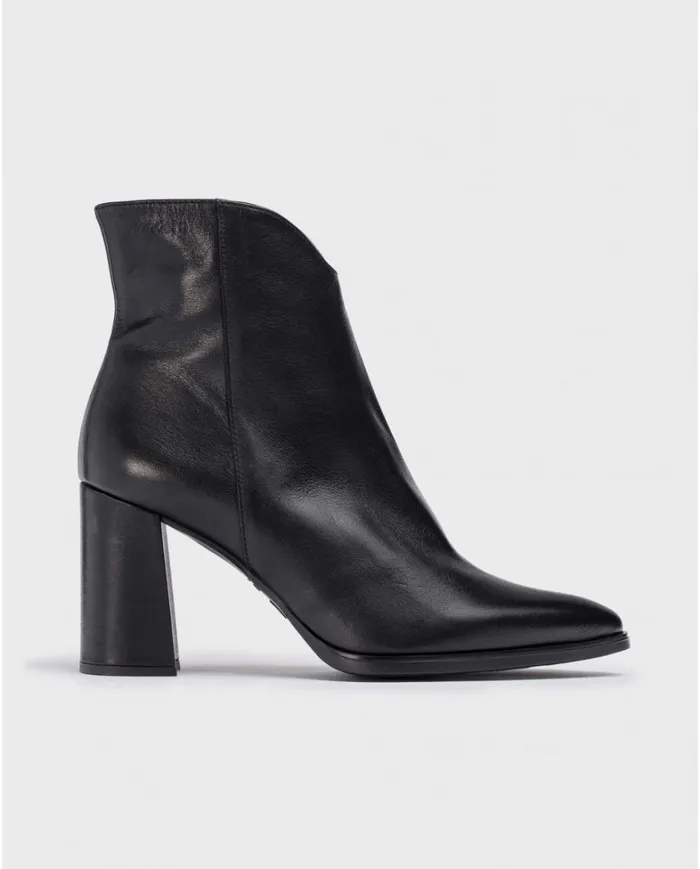 Women Black NARA Ankle Boot Wonders Ankle Boots