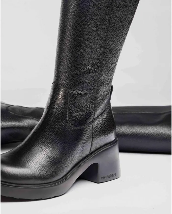 Women Black NOA Boots Wonders Boots