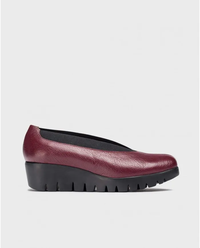 Women Burgundy AGADIR Shoe Wonders Wedges