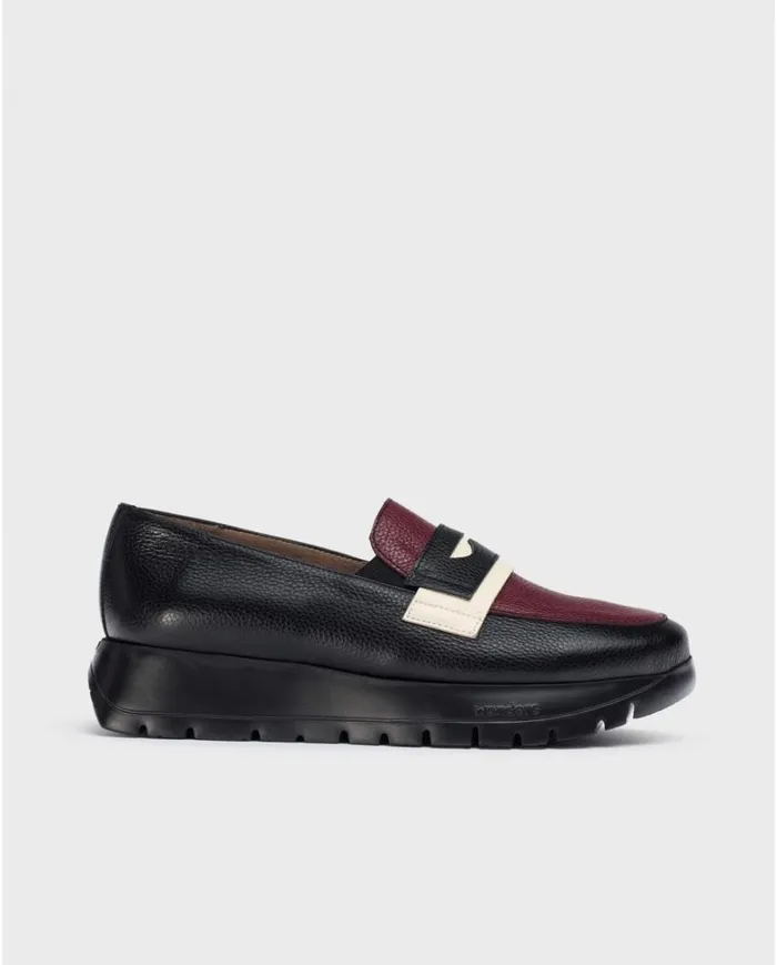 Women Burgundy MATERIA Moccasin Wonders Loafers