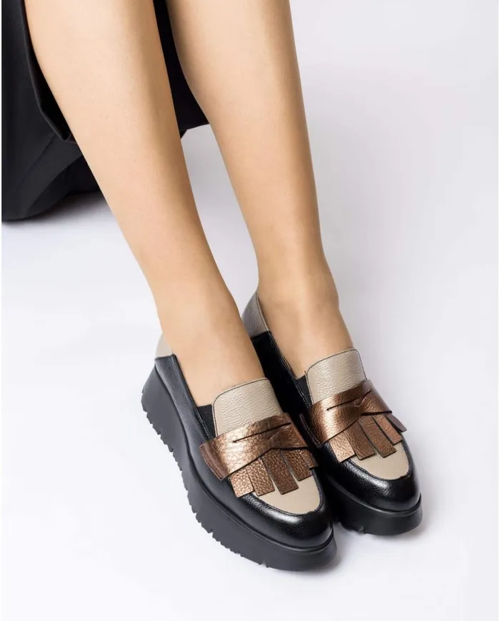 Women Gold MEDIANOCHE Loafers Wonders Loafers Women Gold MEDIANOCHE Loafers Wonders Loafers