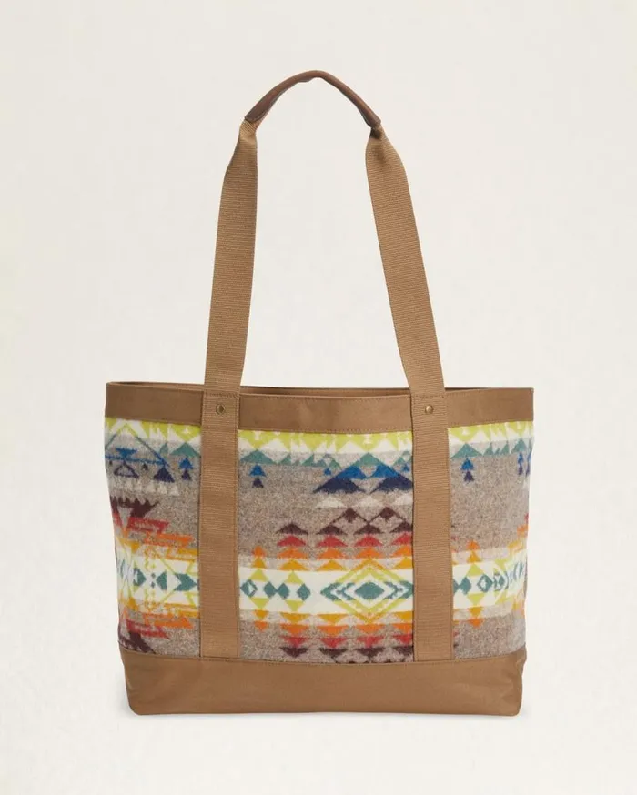 WomenMen HIGHLAND PEAK ZIP TOTE Tan Multi Pendleton Totes